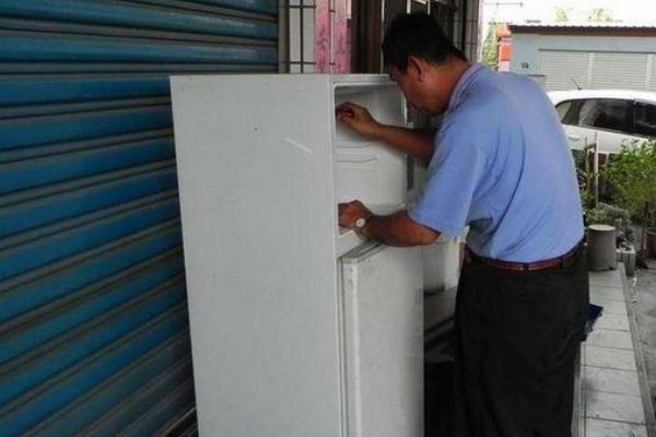 冰箱空了不制冷